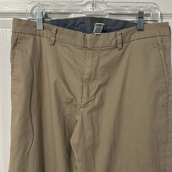 GAP Men’s Relaxed Fit Khaki Pants 34/34 - Picture 5 of 6